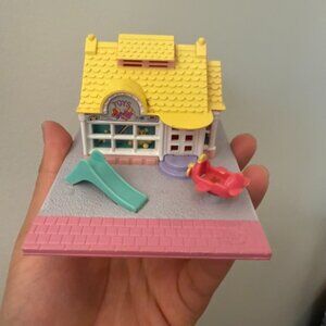 Vintage Polly Pocket Toy Shop